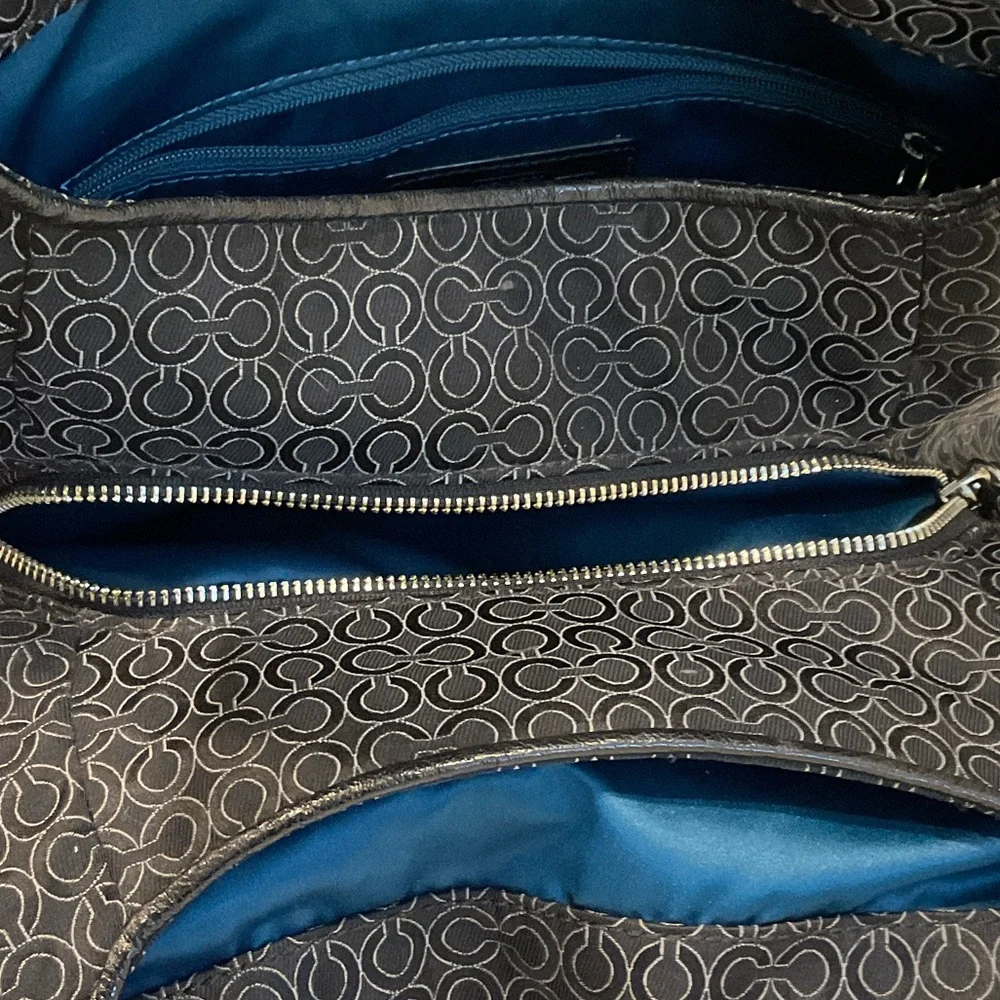 Coach Black Signature Pattern Shoulder Bag - Picture 3 of 3